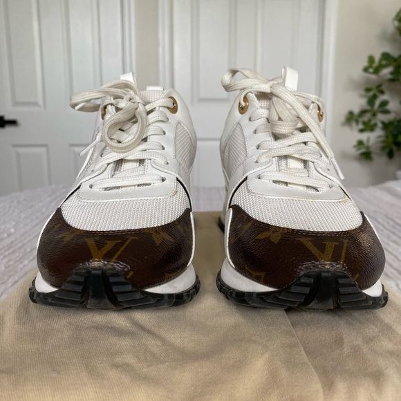 Louis Vuitton Run Away White and Brown Monogram Sneakers Size 38 Trainers - Picture 6 of 17